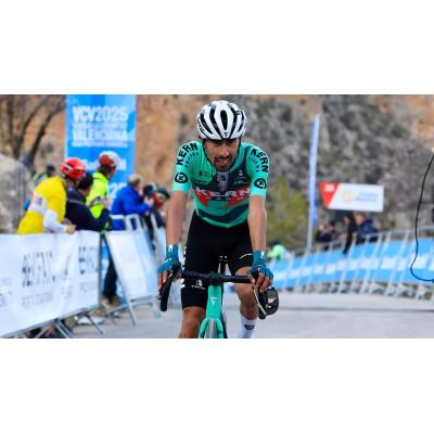 Kern Pharma cuenta con Iván Sosa como su ciclista número 21