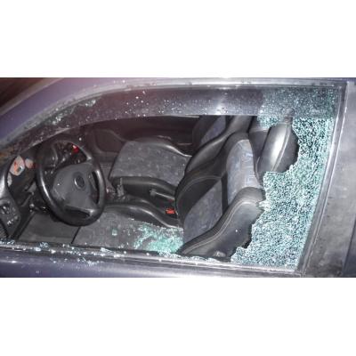 Roban por la fuerza en trece vehículos aparcados en la zona de Aranzadi de Pamplona