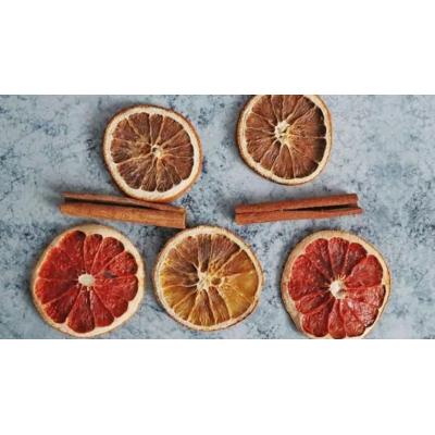 ¿Para qué sirve hervir canela con cáscaras de mandarina?