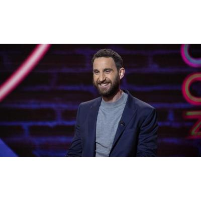 Dani Rovira vuelve a RTVE para presentar en La 1 el nuevo show de humor semanal 'Al margen de todo'
