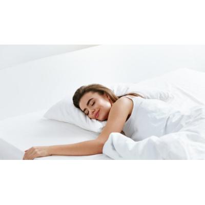 El producto en polvo que deberías usar para blanquear las almohadas