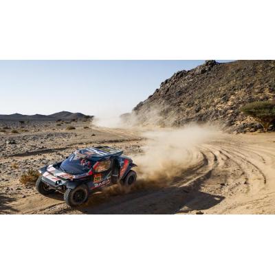 Al-Attiyah da un importante paso hacia la victoria en el Dakar