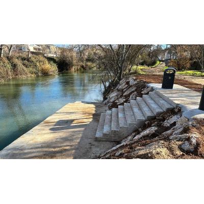 Andosilla se dota de un embarcadero fluvial para kayak y piragua