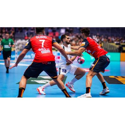 Los 'Hispanos' inician su camino en el Europeo con triunfo