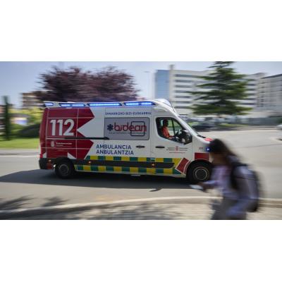 Una colisión en un pueblo de Navarra deja a tres personas heridas, una de ellas grave