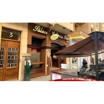 La cafetería del centro de Pamplona donde todavía comes menú del día variado por menos de 12 euros