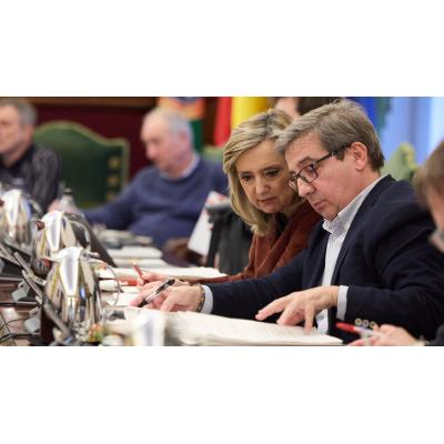 Asiron y sus socios piden la dimisión de Ibarrola y Adanero a los que acusan de "incitar al racismo"