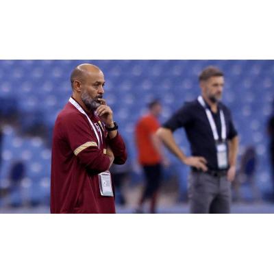 Este es el entrenador español que será asistente de un exrojillo en un banquillo Premier