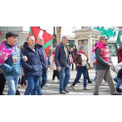 El Movimiento de Pensionistas de Euskal Herria marca su nueva hoja de ruta en el octavo aniversario del inicio de sus protestas