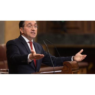 Albares, sobre el envío de tropas a Groenlandia: "La decisión se tomará cuando haya una composición de lugar"