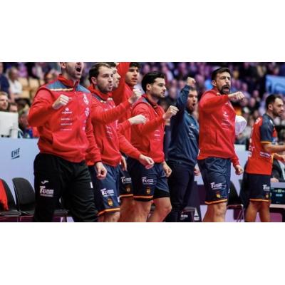 Los Hispanos abren el Europeo con buenas sensaciones