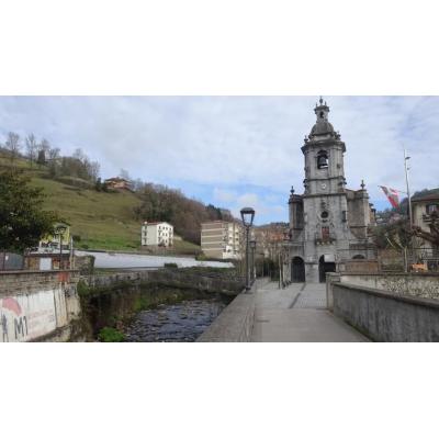 Ruta por el curso del Eldurain, un río con tres nombres que riega la tierra de las piparras