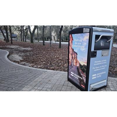 Pamplona estrena tres papeleras autocompactantes