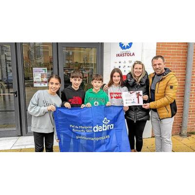 Entrega solidaria de Lizarra Ikastola