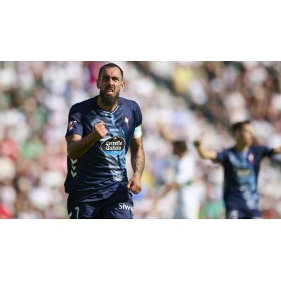 Ola de solidaridad con Borja Iglesias tras recibir insultos homófobos en el Sánchez Pizjuán