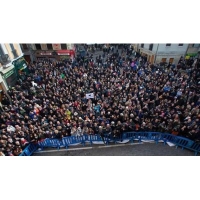 Multados dos medios de comunicación por difundir datos del convocante de una concentración en Pamplona