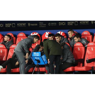 Así fue la conversación entre el árbitro y la Sala VOR en la revisión del penalti de Boyomo: "Había visto que ocupaba un espacio extra"