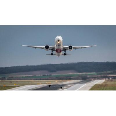 El aeropuerto de Pamplona se estanca tras el fracaso de la Mesa de la Conectividad Aérea de Chivite