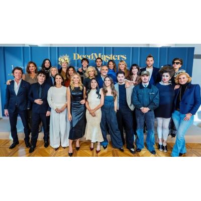 TVE pone a diez parejas de famosos "manos a la obra" en un 'talent show'
