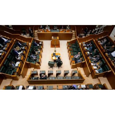 Esteban afirma que el nuevo estatus en Euskadi afronta el momento clave