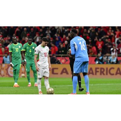 Senegal se corona en Marruecos en una final que roza el escándalo y condena a Brahim
