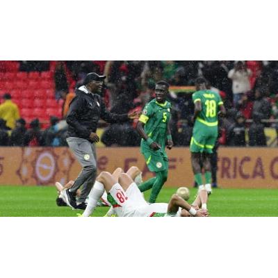 Senegal conquista la Copa África tras una final surrealista