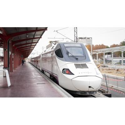 Adif limita temporalmente un tramo de alta velocidad entre Madrid y Barcelona por baches en la vía