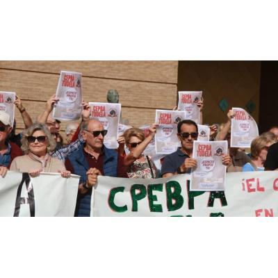 Educación señala que "no es una prioridad" crear centros de educación para personas adultas
