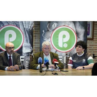 En imágenes: Juan Carlos Soto –abogado– y Joxemari Mitxelena –presidente de la Federación de Euskadi de Pelota Vasca– analizan la decisión del TAS sobre la oficialidad.
