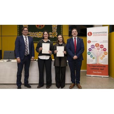 Dos egresadas de la UPNA ganan el VIII Premio del Colegio de Economistas de Navarra por sus trabajos de fin de grado