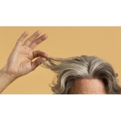 ¿Se puede evitar que aparezcan las canas? El enfermero Jorge Ángel tiene la respuesta