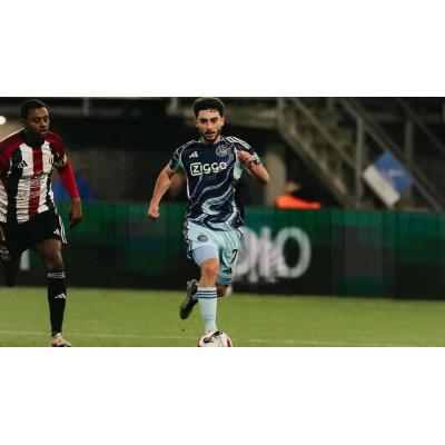 Osasuna avanza en la negociación con el Ajax y espera culminar este miércoles el fichaje de Raúl Moro