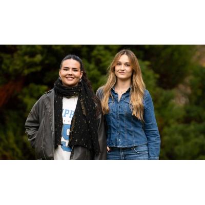 Dos estudiantes de la UPNA crean una app que recomienda en segundos el contenido de las plataformas de 'streaming' según preferencias