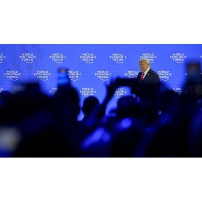 Trump llega a Davos provocador y acaba anunciando un preacuerdo sobre Groenlandia
