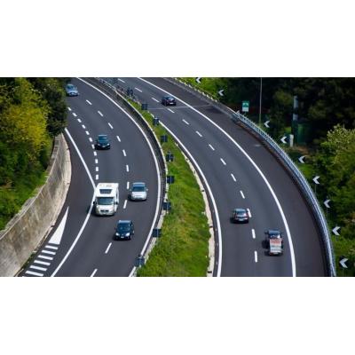 La DGT anuncia cambios en los carriles VAO: los vehículos sostenibles pierden sus ventajas