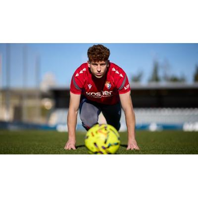Víctor Muñoz: "Todos mis valores van de la mano de Osasuna, estoy muy feliz aquí"