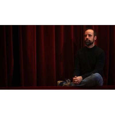 Ion Iraizoz comparte escenario con 65 espectadores en su nueva obra
