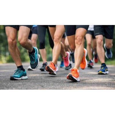 El running engancha en Navarra… pero el primer error con las zapatillas puede acabar en lesión