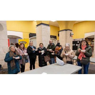 Degustación de cardo con salsa de almendras en Tudela