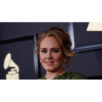 El álbum '21' de la británica Adele cumple 15 años con un récord de ventas histórico