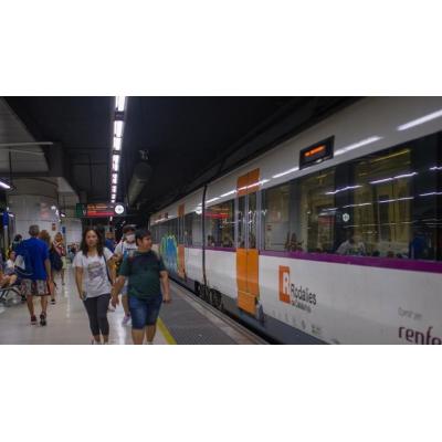 Rodalies reanudará este lunes parcialmente su servicio en Cataluña con un mes de gratuidad