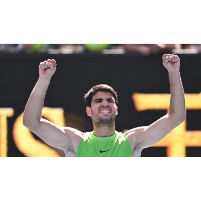 Alcaraz, impecable hacia cuartos del Abierto de Australia