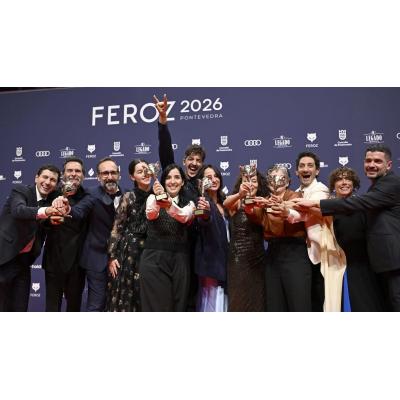 'Los Domingos' arrasa en los Premios Feroz
