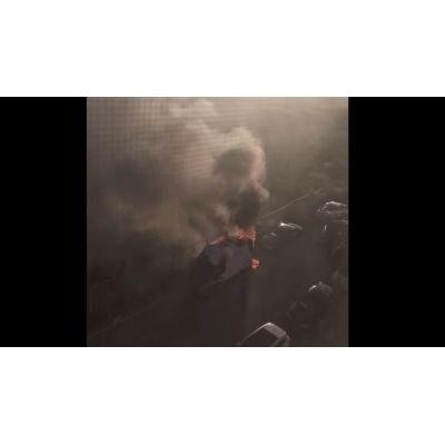 Vídeo: muere un hombre en el incendio de su furgoneta en Tudela