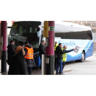 El Govern incrementa hasta un 175% la oferta de bus interurbano por la suspensión de Rodalies