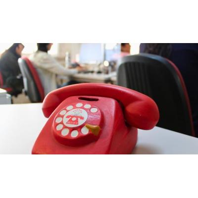 ¿Puede la empresa escribirte si estás de baja?: un abogado habla claro