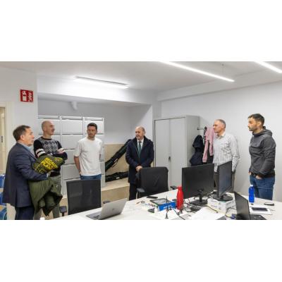 Visita sorpresa de Rafael Louzán a Pamplona: así ha sido su itinerario en la capital navarra