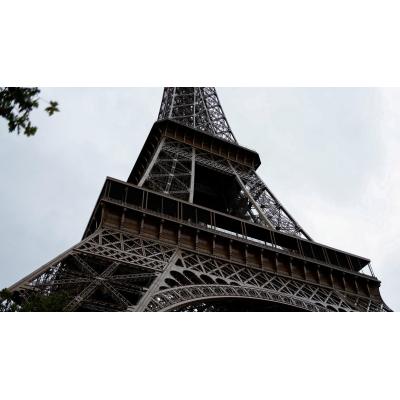 Marie Curie y Suzanne Veil, entre las 72 científicas cuyos nombres adornarán la Torre Eiffel