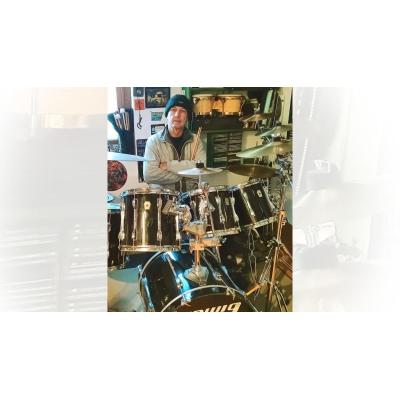 José Landa, baterista y musicoterapeuta: "Todos los centros de educación especial deberían tener una batería"
