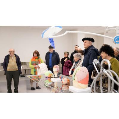 El éxito del nuevo edificio de la UPNA: 1.126 personas visitan la Facultad de Ciencias de la Salud
